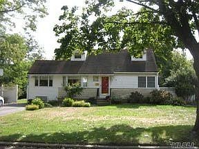 1st image of 22 Eugene Dr