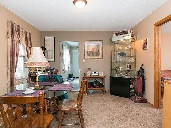 2nd floor dining room 1/2