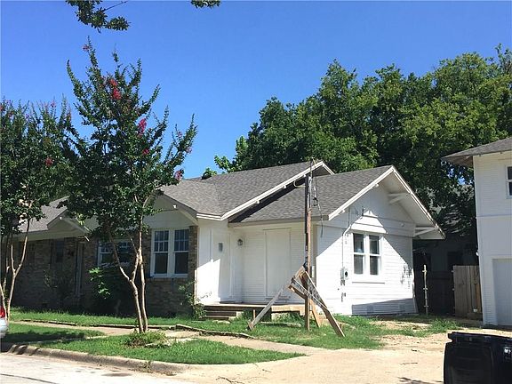 5th image of 1800 S Henderson St