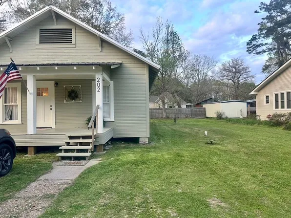 202 Lakeside Ave, Columbia, LA 71418