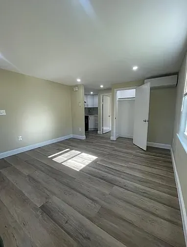 122 Albatross Rd #4 — Photo 3