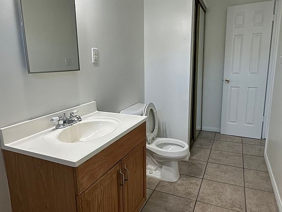 2nd image of 101 E 21st St #101