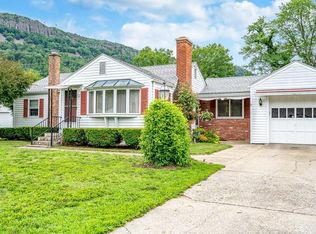10 Keddy St, Easthampton, MA 01027