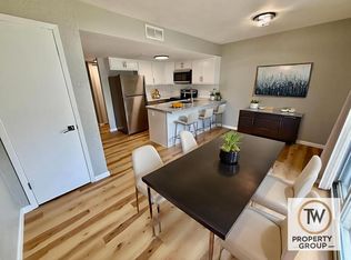 200-210 W Wesley Dr, O'Fallon, IL 62269