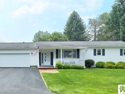 16 Glenwood Ave, Lakewood, NY, 14750