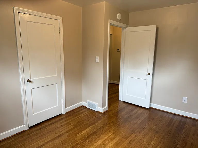 7 Robinwood Ave — Photo 25