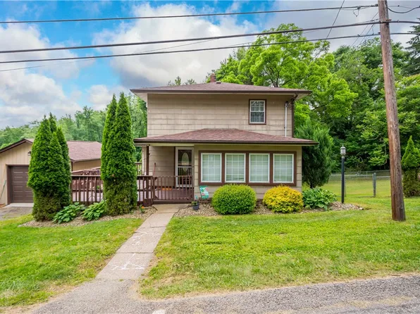 215 Lincoln Ave, Bentleyville, PA 15314