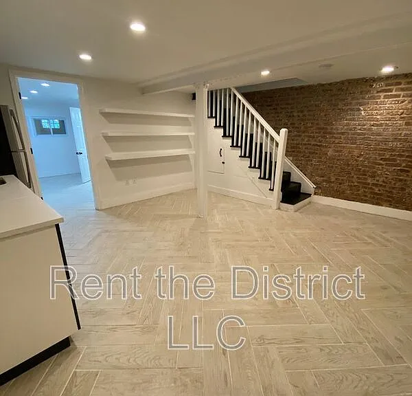 1515 Neal St NE — Photo 18