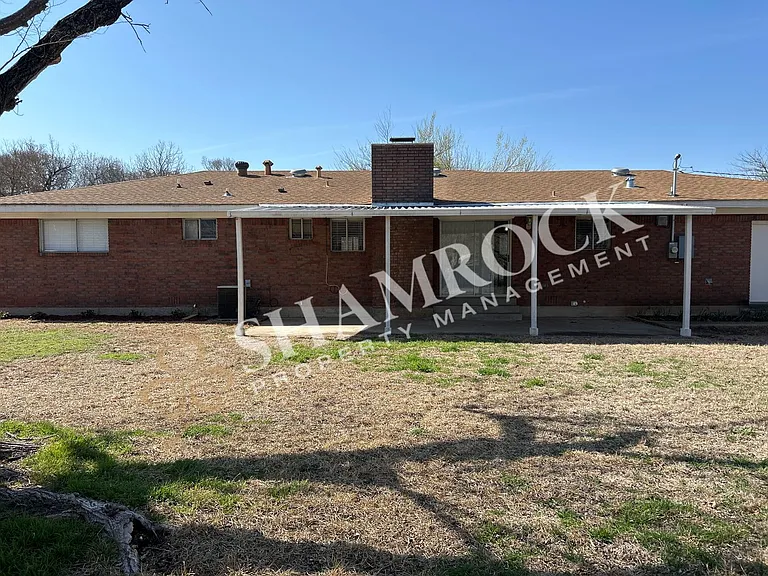 7733 Fairway Rd — Photo 12