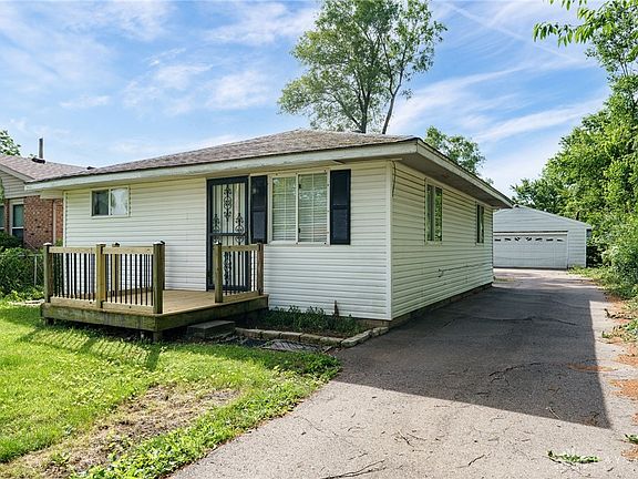 2nd image of 2338 Forest Home Ave