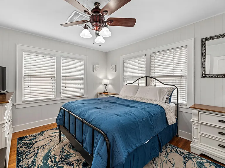 425 N Bluff Ave — Photo 18