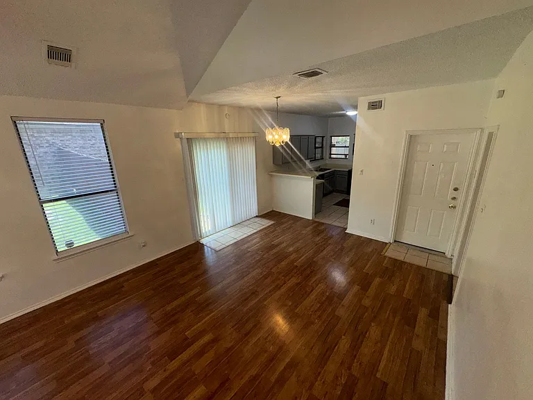 1012 Garden Trl — Photo 20
