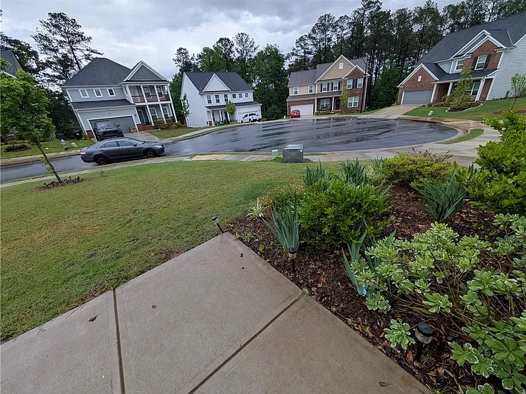 406 Riverclub Rd — Photo 2