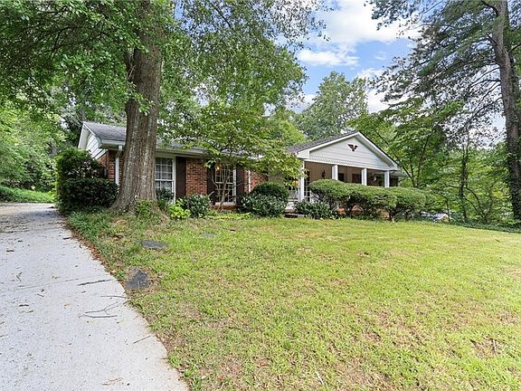 2nd image of 2408 Wood Creek Ct