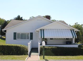 651 Memorial Dr, New Kensington, PA