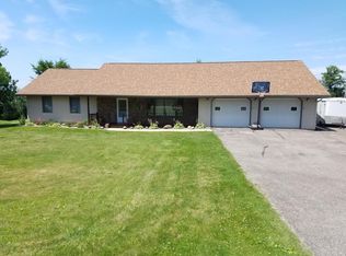 22783 Oak Hill Dr, Spring Valley, MN 55975