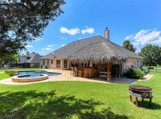 295 Berkley Dr, Montgomery, TX 77356