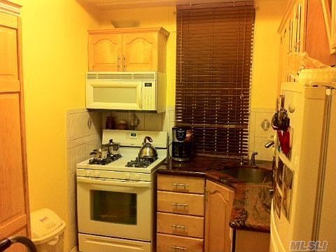 2nd image of 17270 Highland Ave APT 2S