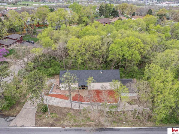 11339 Old Maple Rd, Omaha, NE 68164
