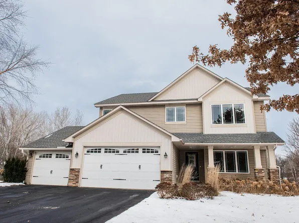 973 Kelly St, Lino Lakes, MN 55014