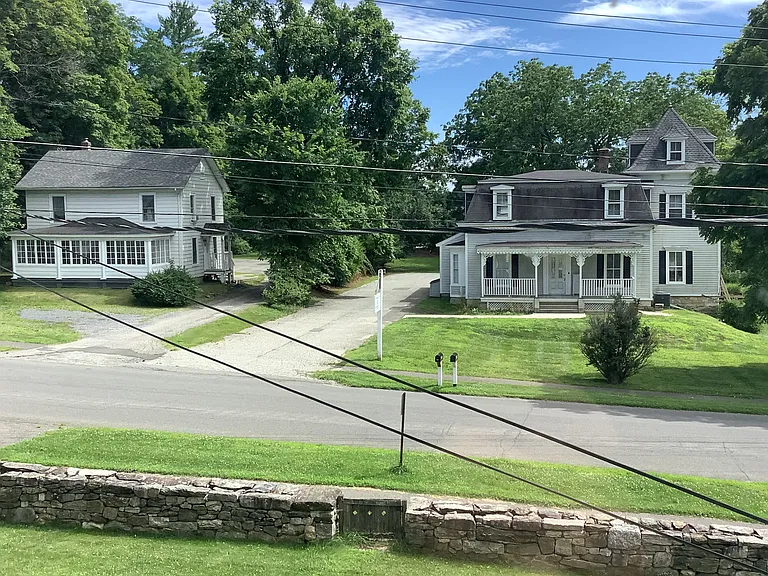 View from Living Room & bedroom 2. Overlooks quiet village street. Sharon Playhouse theater & the town library are a 5 minute walk. An excellent coffee/sandwich shop is a 3 minute walk