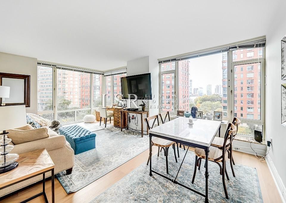 1st image of 325 N End Ave APT 7I