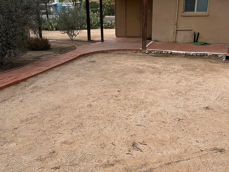 2037 N Santa Rosa Ave #A — Photo 5