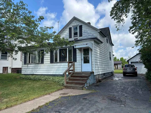 403 E Camp St, Ely, MN 55731