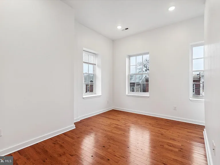 5011 Germantown Ave #C — Photo 11