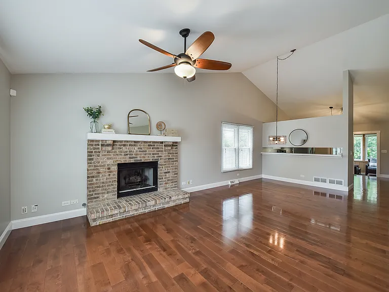 2067 Childs Ct — Photo 2