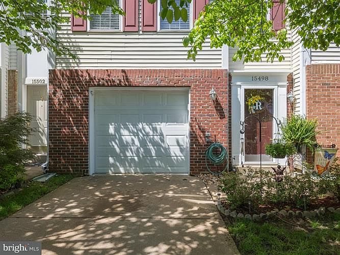 1st image of 15498 Port Washington Ct