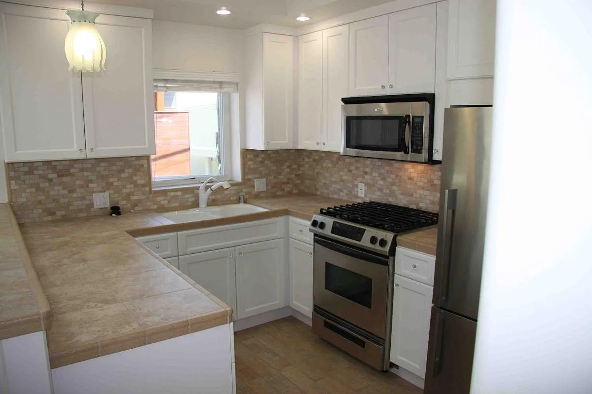 1 bed, 1000 sqft, $4,000 — Photo 3