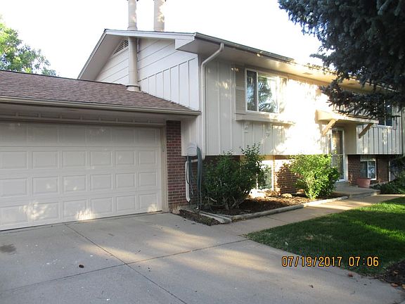 2 car garage with opener