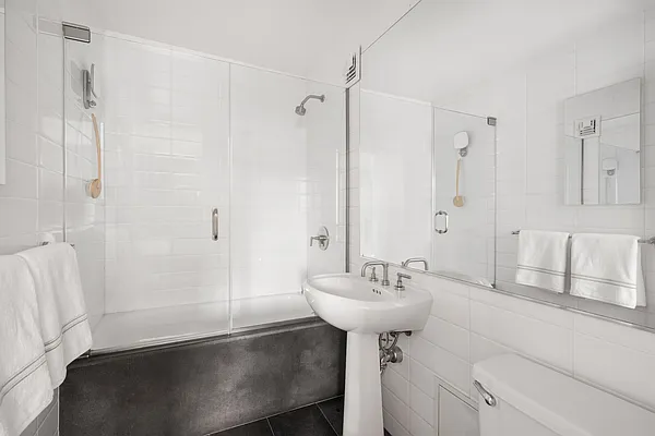 Rented by Douglas Elliman | media 18