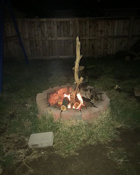 Fire Pit/ BBQ