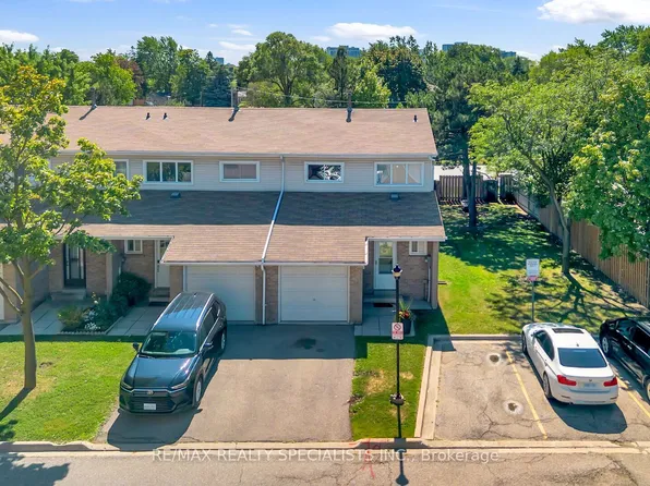 155 Enderby Cres, Brampton, ON L6T 4C7