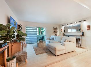 8950 SW 69th Ct APT 109, Pinecrest, FL 33156