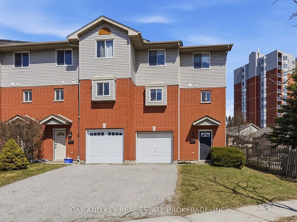 1st image of 18 Chapman Ct