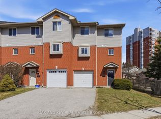 18 Chapman Ct, London, ON N6G 5A7