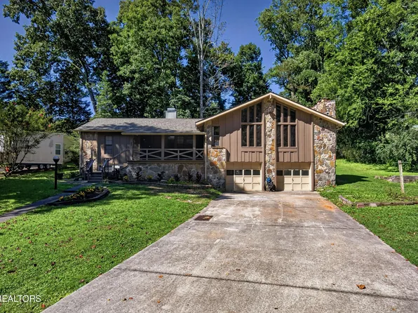 403 Delaware Ave, Oak Ridge, TN 37830