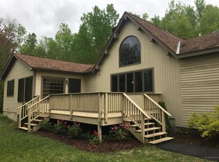 906 Clarry Hill Rd, Union, ME 04862