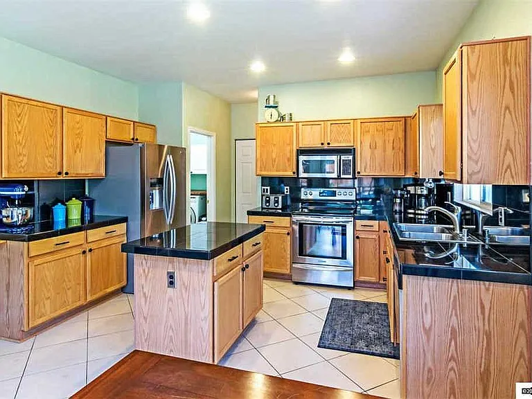 2101 Signa Ct — Photo 6