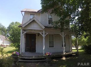 116 S Olive St, Toulon, IL 61483