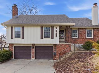 8828 Laurel Ave, Kansas City, MO 64138