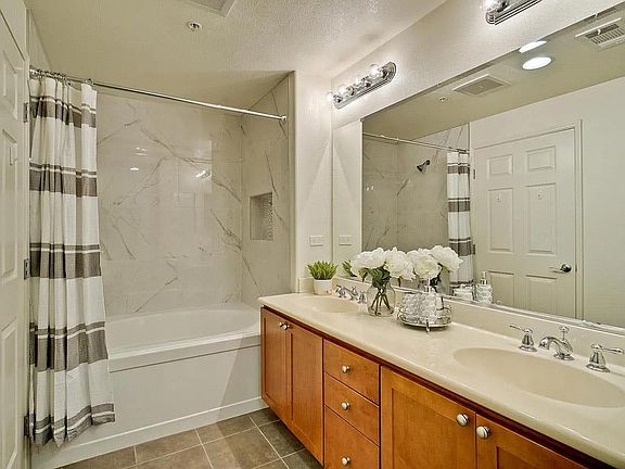 5th image of 809 Auzerais Ave Unit 156