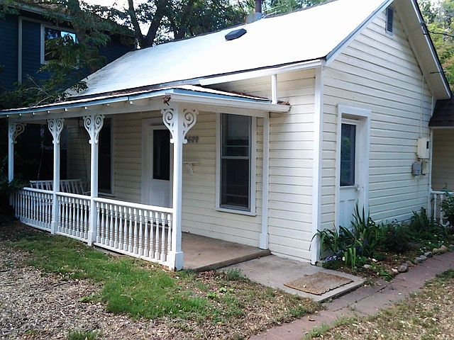 2409 Pine - exterior/front porch