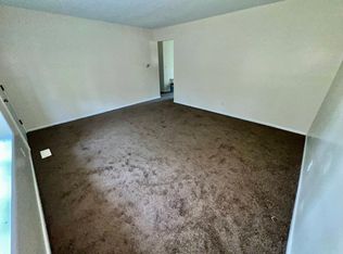 3295 Spring Valley Dr, Flint, MI 48504