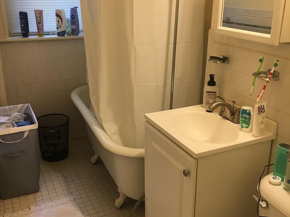 2nd image of 107 Park Dr #7