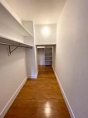 Rented by NY Living Solutions | media 27