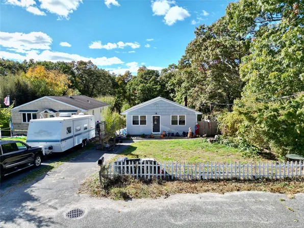323 Decatur Avenue, Shirley, NY 11967